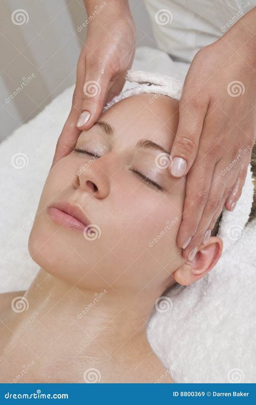 ¿Qué es un masaje en pareja? Una guía completa